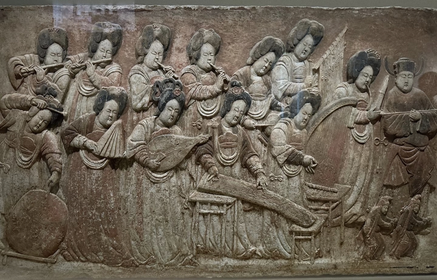 五代王处直墓彩绘散乐浮雕